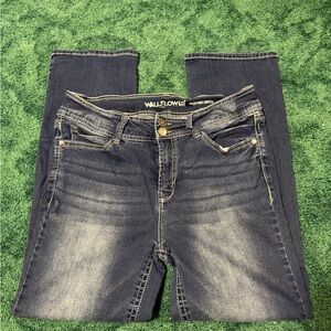 Wallflower Women's 14W Dark Blue Faded Jeans